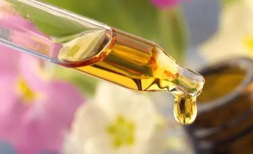 采用新鴻順基礎(chǔ)油制作的潤滑油究竟好在哪里？